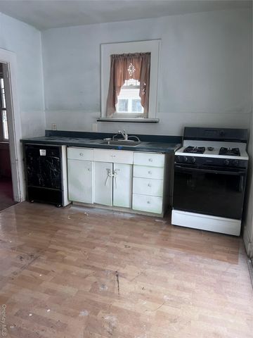 311 Park Avenue, Freeport, NY 11520