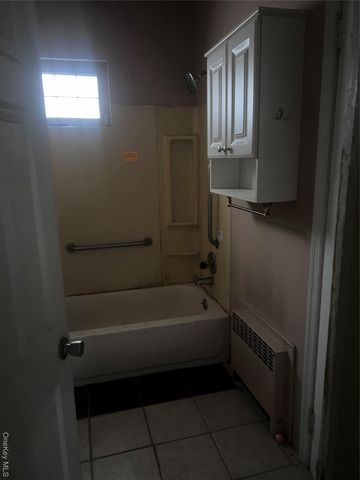 311 Park Avenue, Freeport, NY 11520