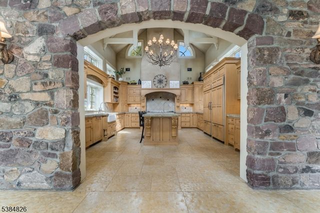 312 Hamden Rd, Franklin Twp., NJ 08801