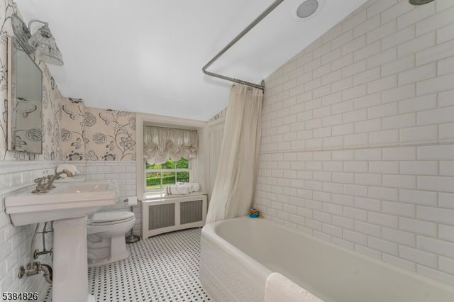 312 Hamden Rd, Franklin Twp., NJ 08801