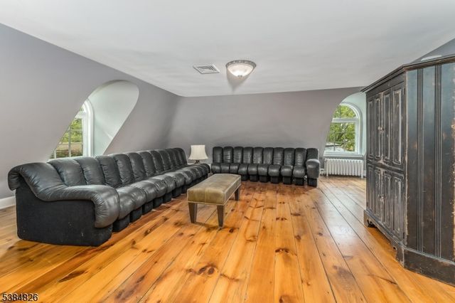 312 Hamden Rd, Franklin Twp., NJ 08801