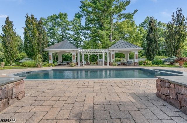 312 Hamden Rd, Franklin Twp., NJ 08801