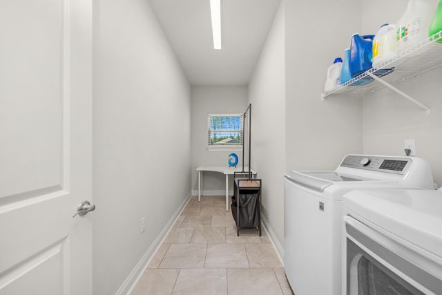 2518 Lovewood Drive, Navarre, FL 32566