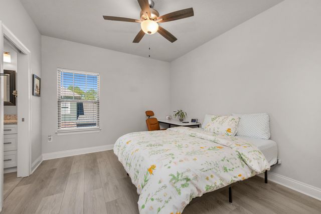 2518 Lovewood Drive, Navarre, FL 32566