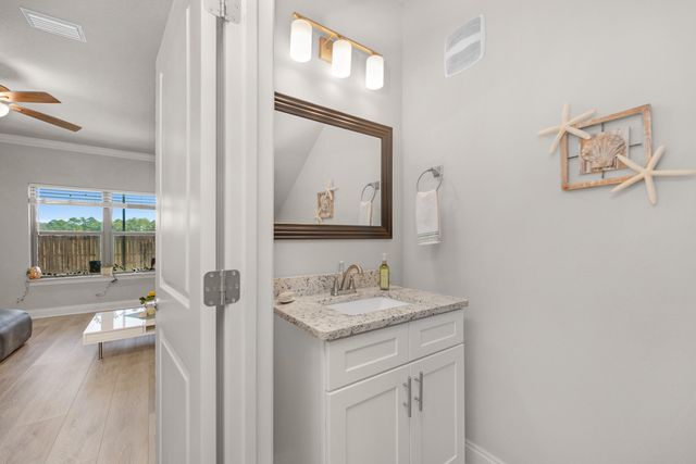 2518 Lovewood Drive, Navarre, FL 32566