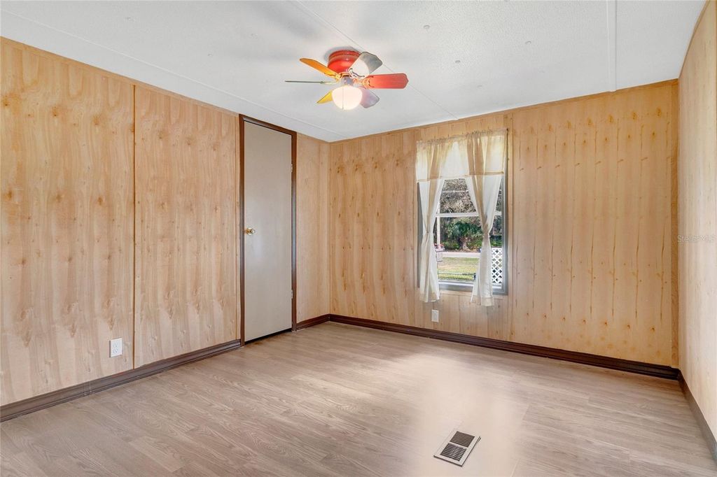 Image 16 of property listing at 1732 N 6TH STREET, Orlando, FL 32820