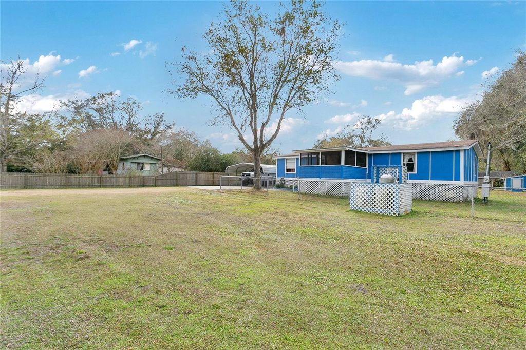 Image 3 of property listing at 1732 N 6TH STREET, Orlando, FL 32820