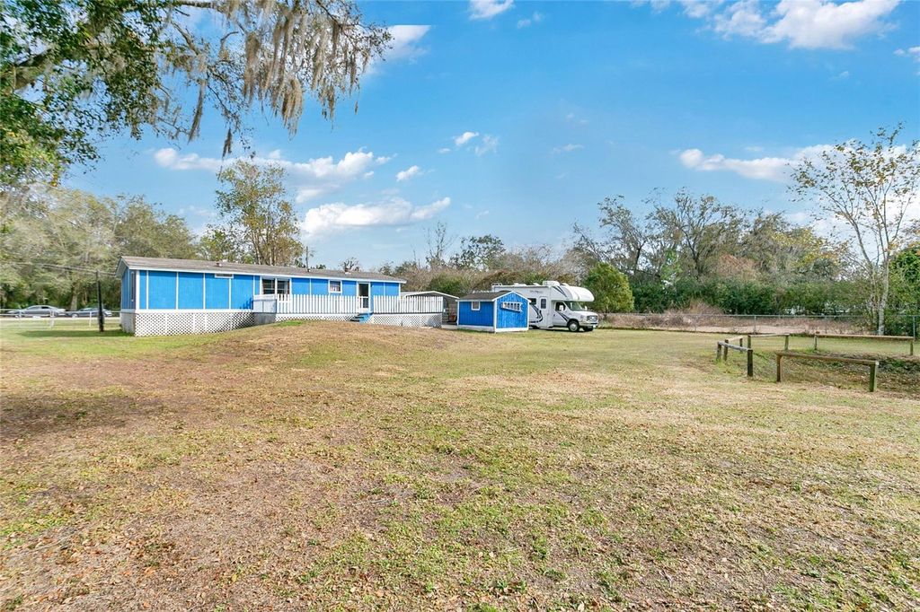 Image 25 of property listing at 1732 N 6TH STREET, Orlando, FL 32820