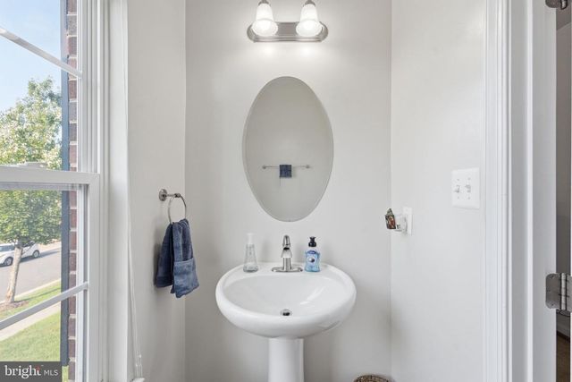 13722 ABBEY MANOR LN, Gainesville, VA 20155