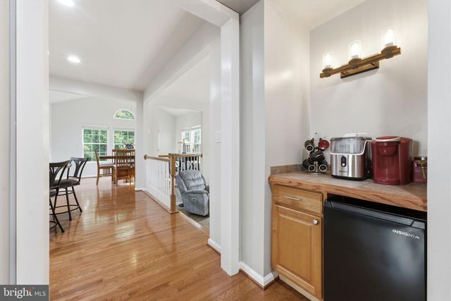 13722 ABBEY MANOR LN, Gainesville, VA 20155
