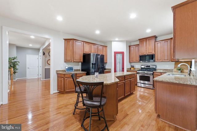 13722 ABBEY MANOR LN, Gainesville, VA 20155