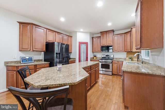 13722 ABBEY MANOR LN, Gainesville, VA 20155