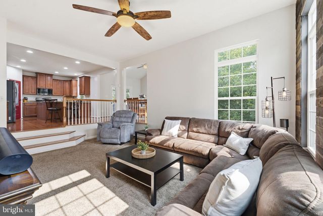 13722 ABBEY MANOR LN, Gainesville, VA 20155