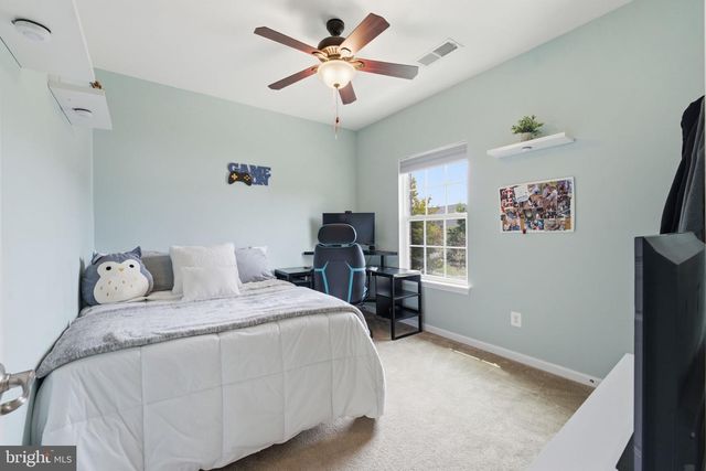 13722 ABBEY MANOR LN, Gainesville, VA 20155