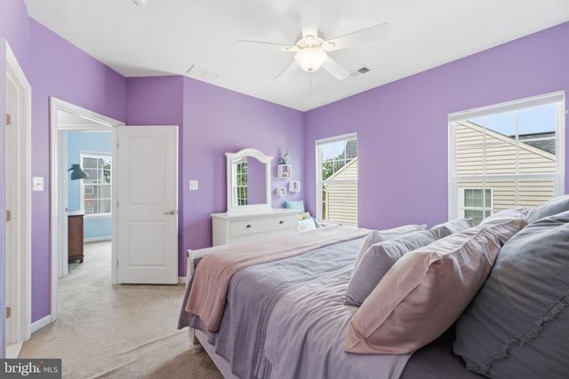 13722 ABBEY MANOR LN, Gainesville, VA 20155