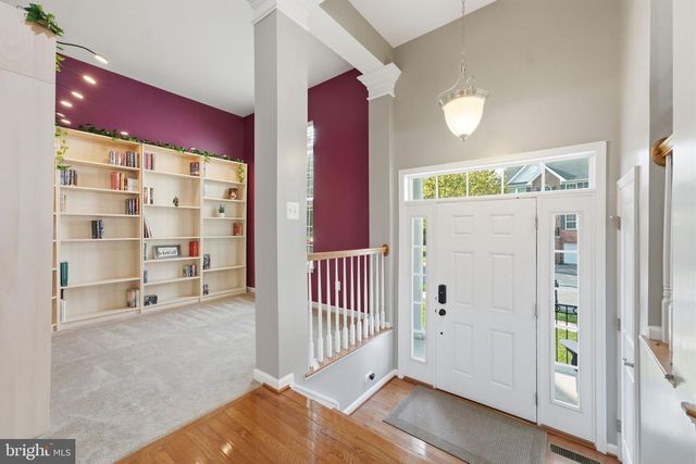 13722 ABBEY MANOR LN, Gainesville, VA 20155