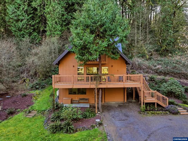 34880 NE Corral Creek Rd, Newberg, OR 97312
