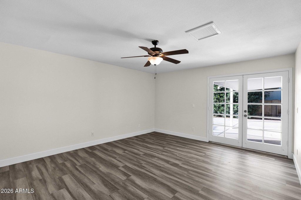 Image 15 of property listing at 603 W STRAFORD Drive, Chandler, AZ 85225