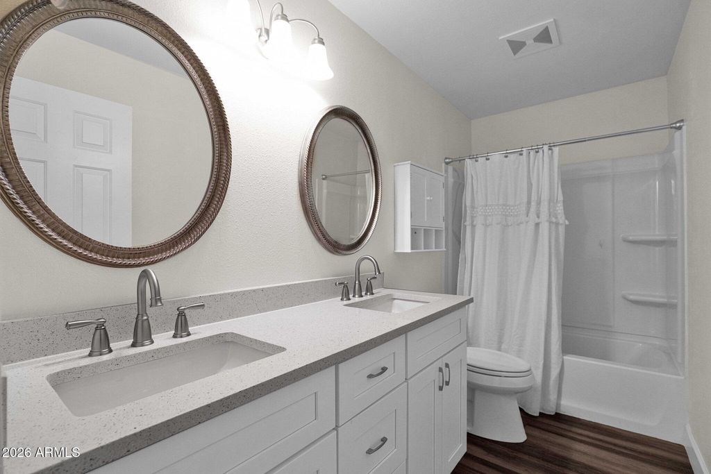 Image 23 of property listing at 603 W STRAFORD Drive, Chandler, AZ 85225