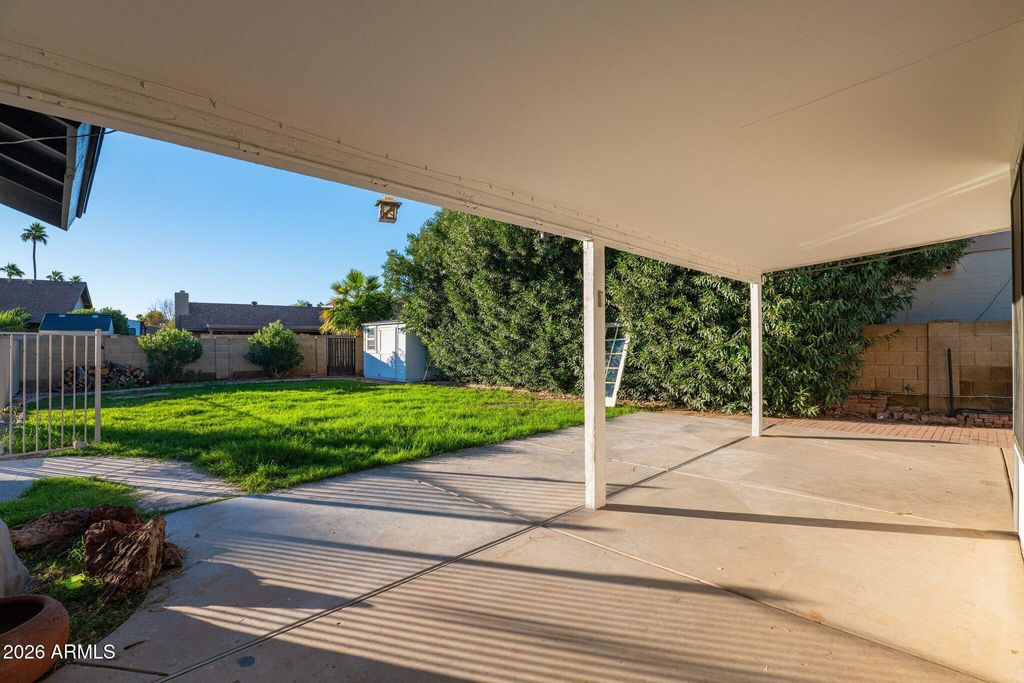 Image 26 of property listing at 603 W STRAFORD Drive, Chandler, AZ 85225