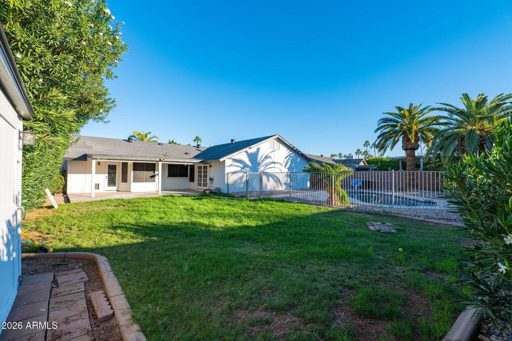 Image 28 of property listing at 603 W STRAFORD Drive, Chandler, AZ 85225