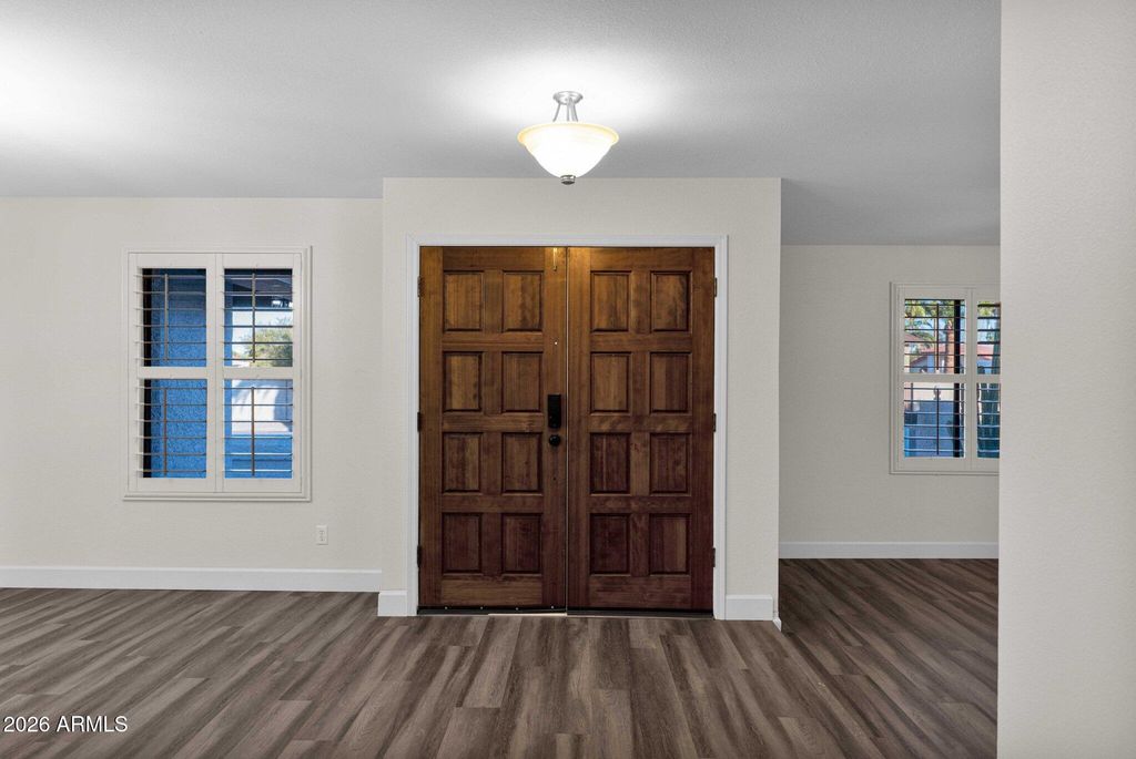 Image 3 of property listing at 603 W STRAFORD Drive, Chandler, AZ 85225