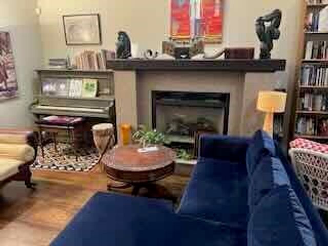 31 Ripley Street 31, Newton, MA 02459