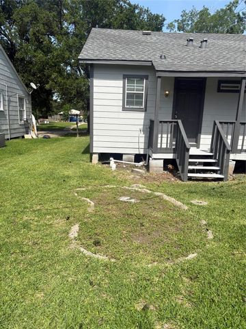 604 A Randall Street, Pasadena, TX 77506