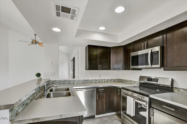 9221 N 59TH Avenue 218, Glendale, AZ 85302