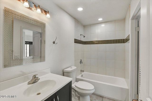 9221 N 59TH Avenue 218, Glendale, AZ 85302