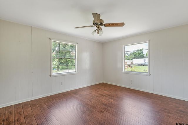 559 Elm St, Frankston, TX 75763