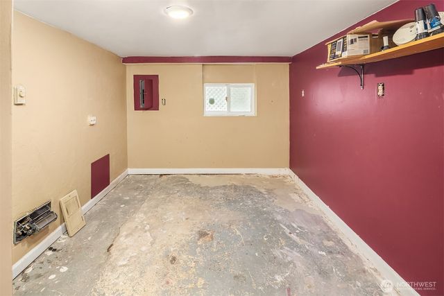 2614 E Pike, Seattle, WA 98122