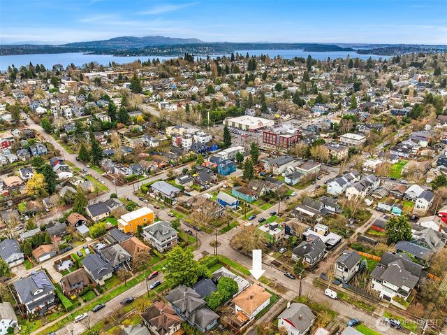 2614 E Pike, Seattle, WA 98122