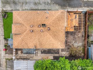 2614 E Pike, Seattle, WA 98122