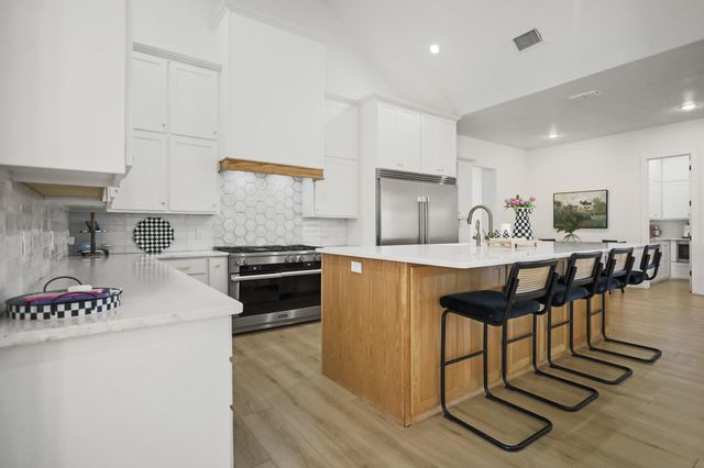 11209 Grover Avenue, Lubbock, TX 79424