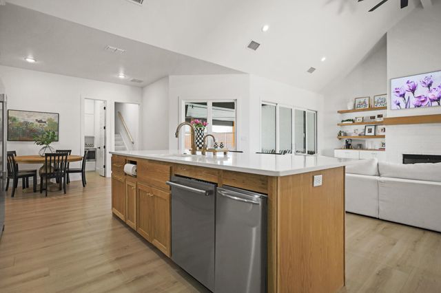 11209 Grover Avenue, Lubbock, TX 79424