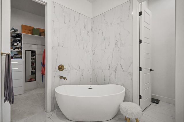 11209 Grover Avenue, Lubbock, TX 79424