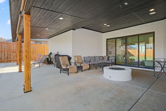 11209 Grover Avenue, Lubbock, TX 79424