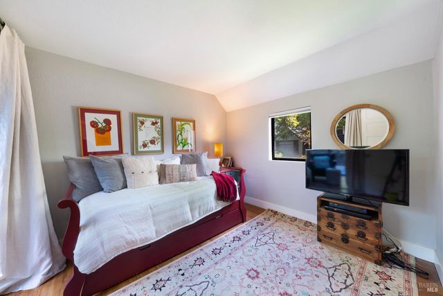 1430 Wallis Ct, St. Helena, CA 94574