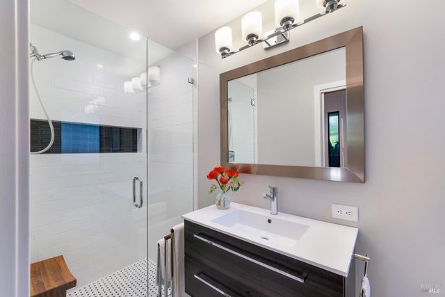 1430 Wallis Ct, St. Helena, CA 94574