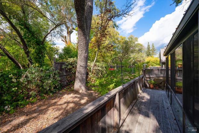 1430 Wallis Ct, St. Helena, CA 94574