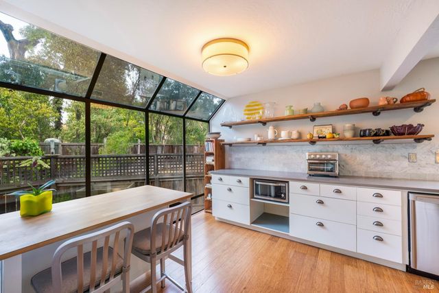 1430 Wallis Ct, St. Helena, CA 94574