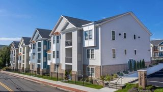 301 Main Street 28, Bristol, CT 06010