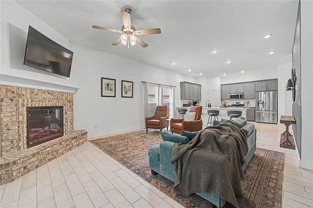 2519 Westbrook Loop, Pea Ridge, AR 72751