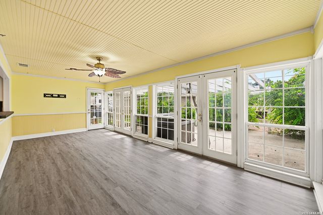 1320 CONTINENTAL DR, Pleasanton, TX 78064