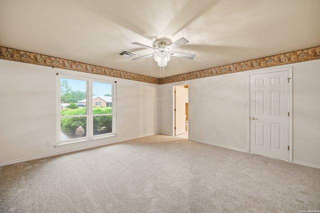1320 CONTINENTAL DR, Pleasanton, TX 78064