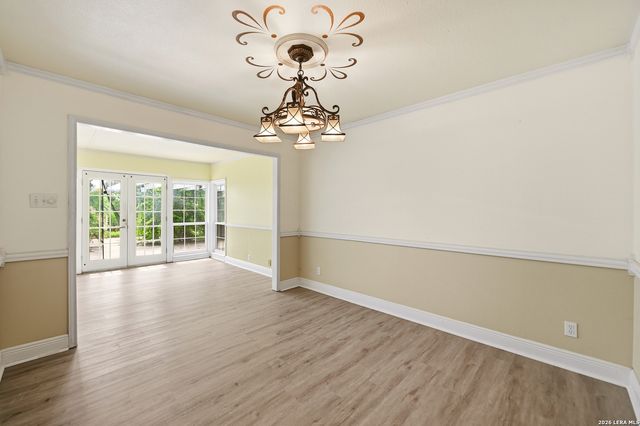 1320 CONTINENTAL DR, Pleasanton, TX 78064