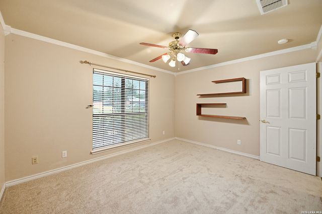 1320 CONTINENTAL DR, Pleasanton, TX 78064