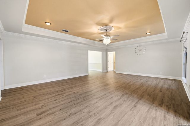 1320 CONTINENTAL DR, Pleasanton, TX 78064