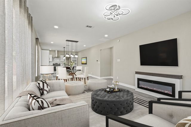 810 S Tyler Street, Dallas, TX 75208